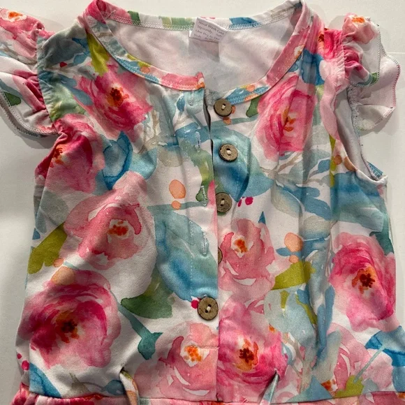 Floral Multicolor‎ Romper Size 8. - Picture 2 of 9